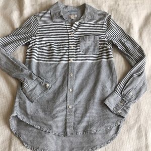 Alternating grey/white button down